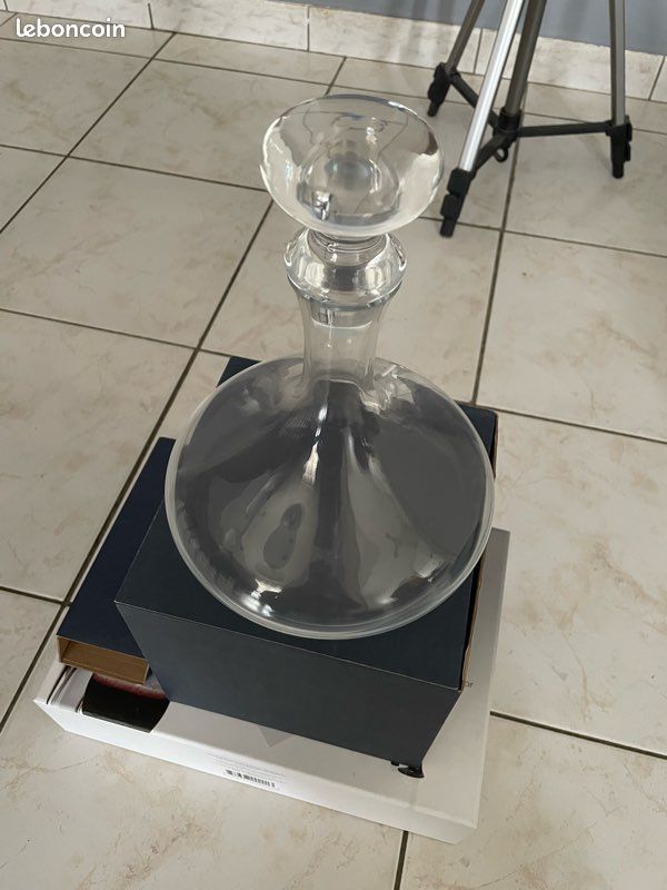 Lot carafe à décanter et coffret vinatis (image 1)
