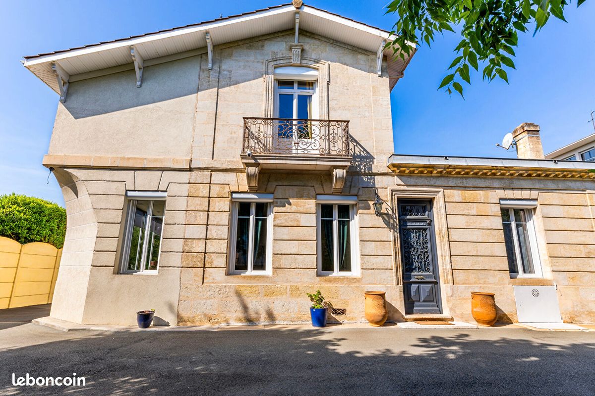 Maison 6 pièces 217 m² · à Bègles · 217 m² · 1 017 800 €