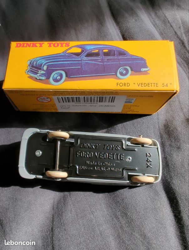 Voiture miniature Dinky Toys Ford Vedette (Réf. 24X) – Vintage - Collection