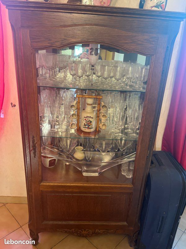 Vitrine (image 1)