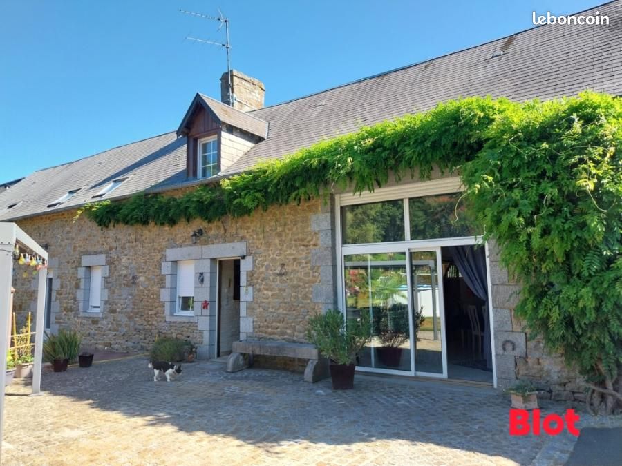 Maison 8 pièces 195 m² · à Le Châtellier · 195 m² · 299 250 €