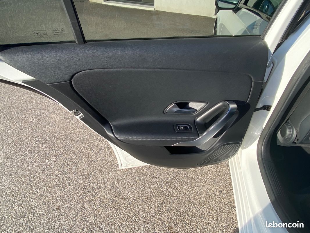 Mercedes A 180 d PROGRSSIVE LINE DCT (image 21)