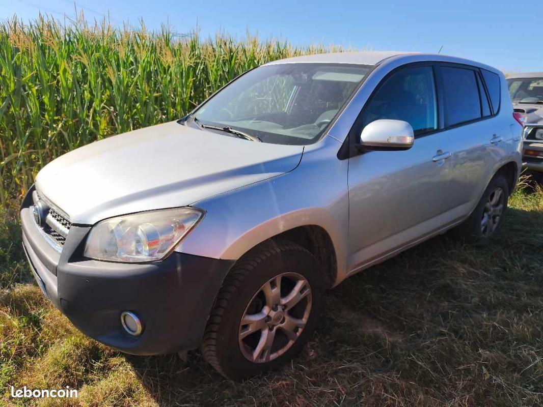 Toyota RAV4 2.2 D4D 150 4x4 150CV 06/2009 A PRO UNIQUEMENT (image 1)