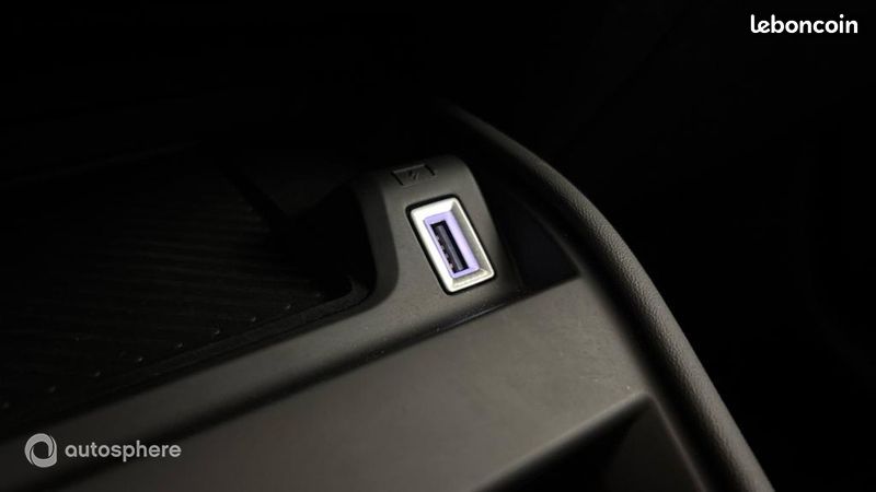 Citroen C4 PureTech 130ch S&S Feel EAT8 (image 30)