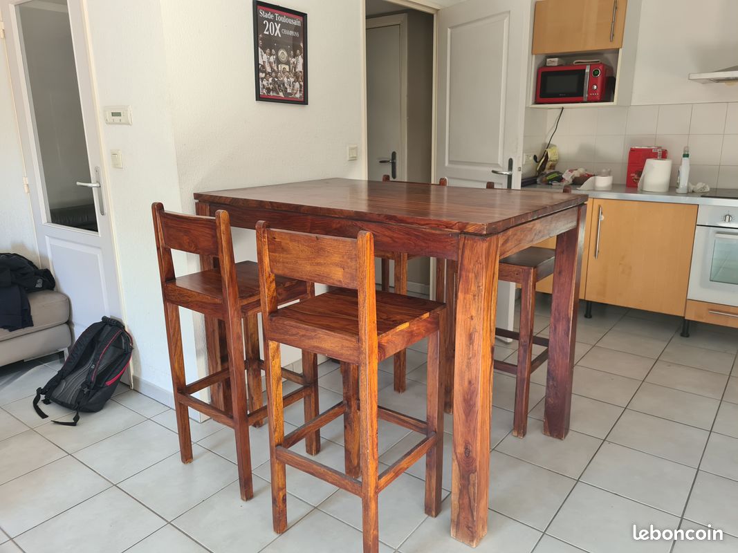 Table à manger en bois haute (image 1)