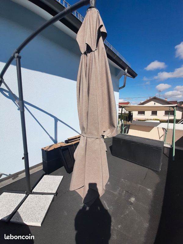 Hespéride Ombrellone Rotondo Manoa – Diametro 3 M – Alluminio Con Resina Epossidica, Tinta Taupe E Grafite, Rotazione 360°