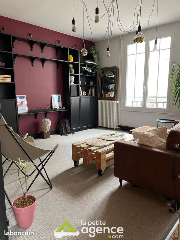 Maison 4 pièces 96 m² · à Bourges · 96 m² · 820 €