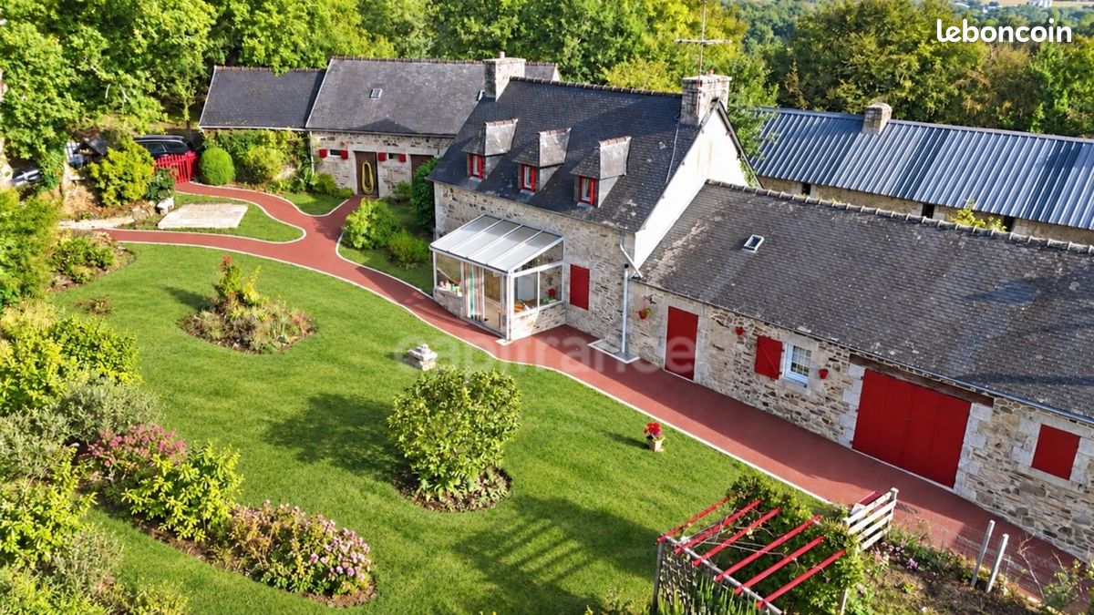 Maison 7 pièces 170 m² · à Huelgoat · 170 m² · 234 900 €