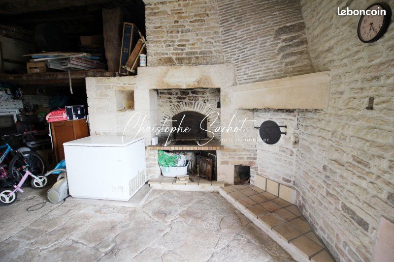 Maison 7 pièces 170 m² - Saint-Martin-de-Bernegoue 79230 (image principale 7)