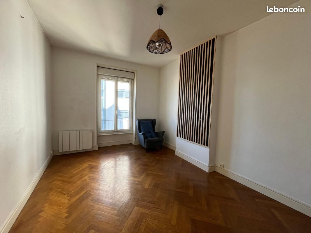 Appartement 3 pièces 78 m² · à Villeurbanne · 78 m² · 900 €/mois