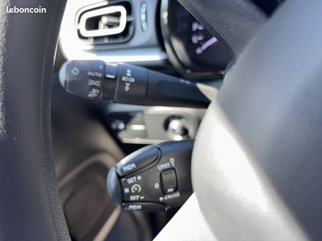 CITROEN C3 PureTech 83 ch BVM5 Max (image 18)