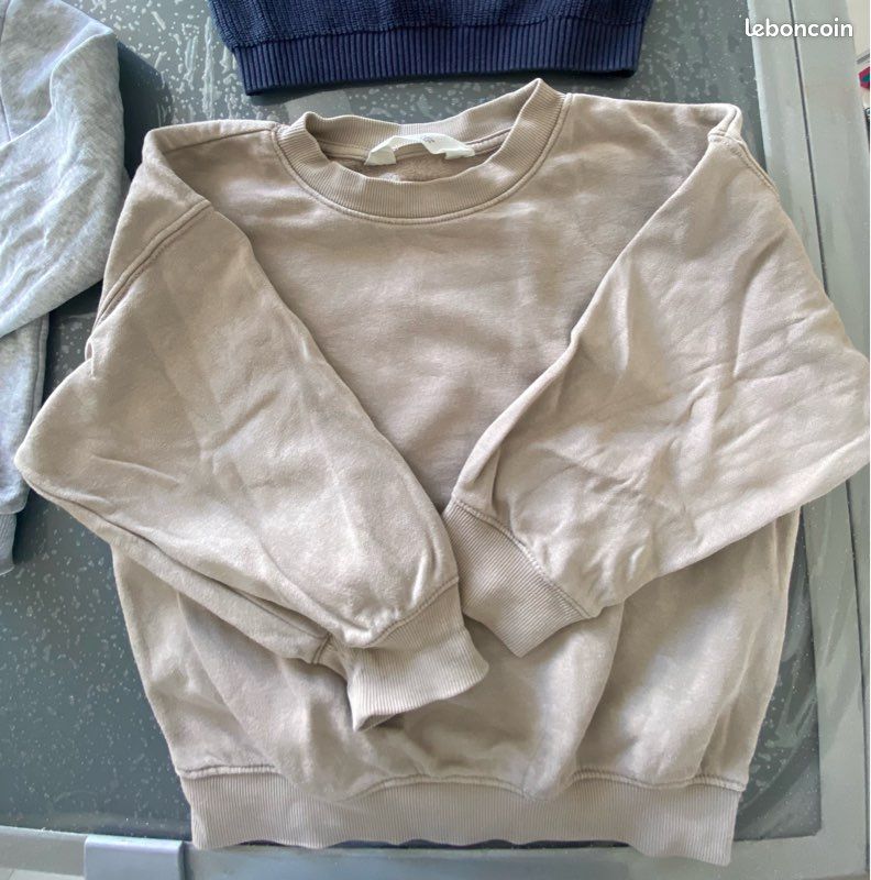 Lot 2 pulls et 1 veste (image 2)