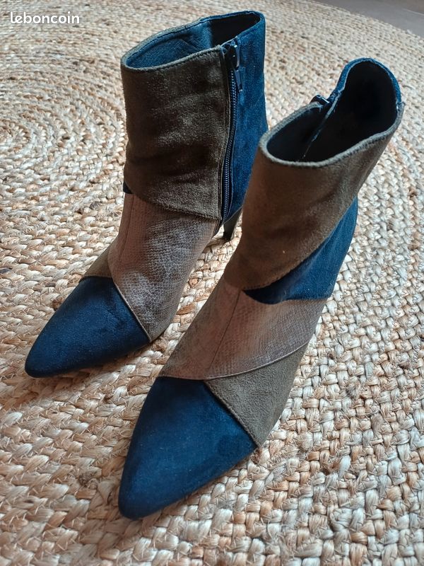 Boots d été bleu marine, talon haut Chaussures