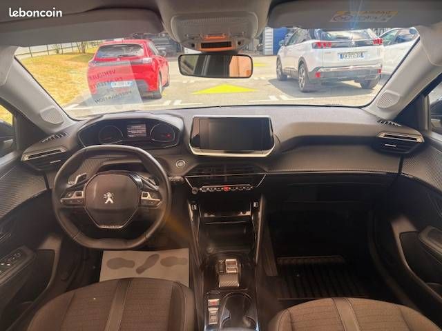 PEUGEOT 208 PureTech 100 S&S EAT8 Allure (image 12)
