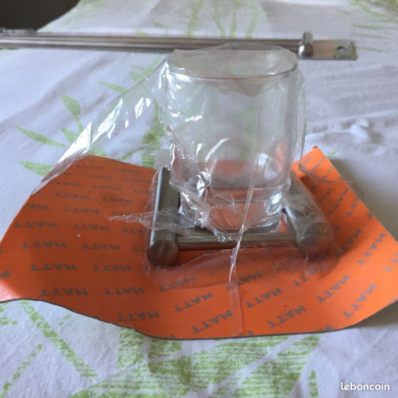 Accessoires pour salle de bain (image 1)