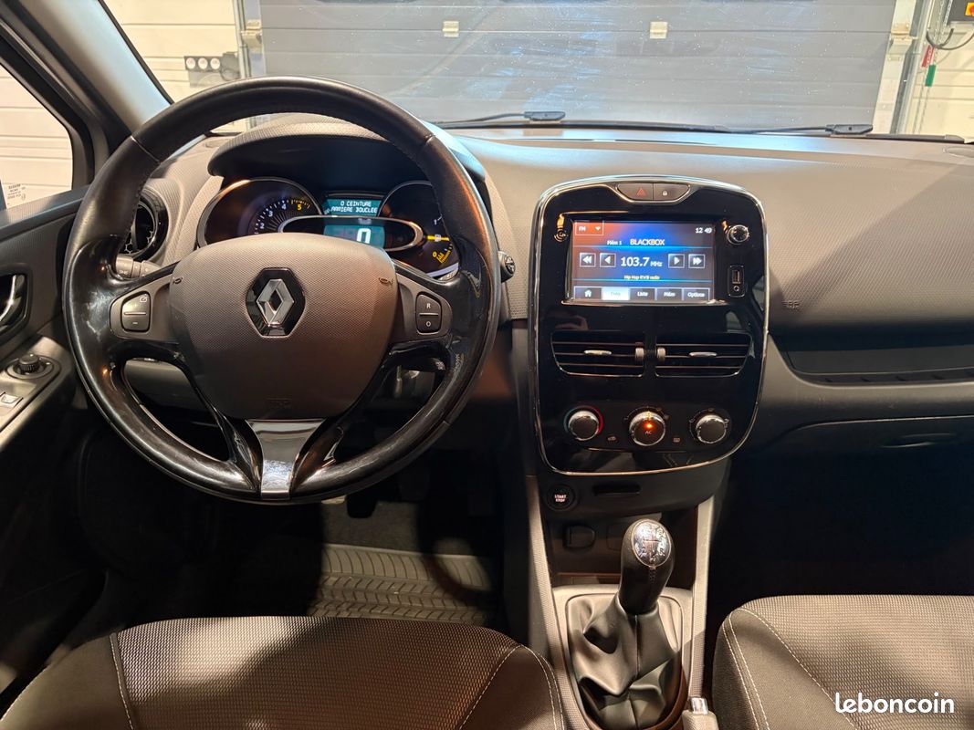 RENAULT Clio 1.5 D 75ch Business Eco² - 2014 - 64 000 km - Suivi complet - Faible kilométrage (image 12)