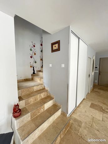 https://img.leboncoin.fr/api/v1/lbcpb1/images/26/57/d8/2657d83adadc67ba5ece61db5347978e0c295426.jpg?rule=ad-image