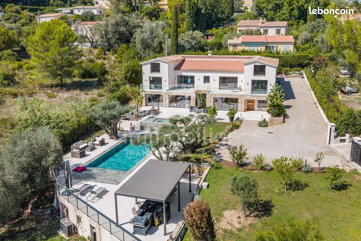 Maison 8 pièces 528 m² · à Mougins · 528 m² · 3 990 000 €