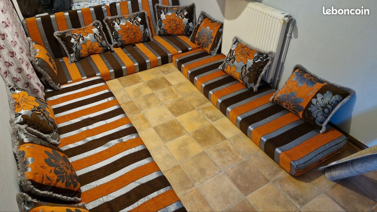 Ensemble de coussins de sol marocains en laine faits main
