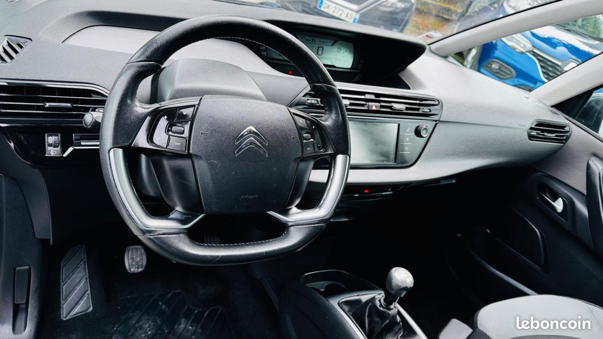 Citroën Grand C4 Picasso 1.6 e-HDi 115 CH Attraction 7 places attelage (image 11)