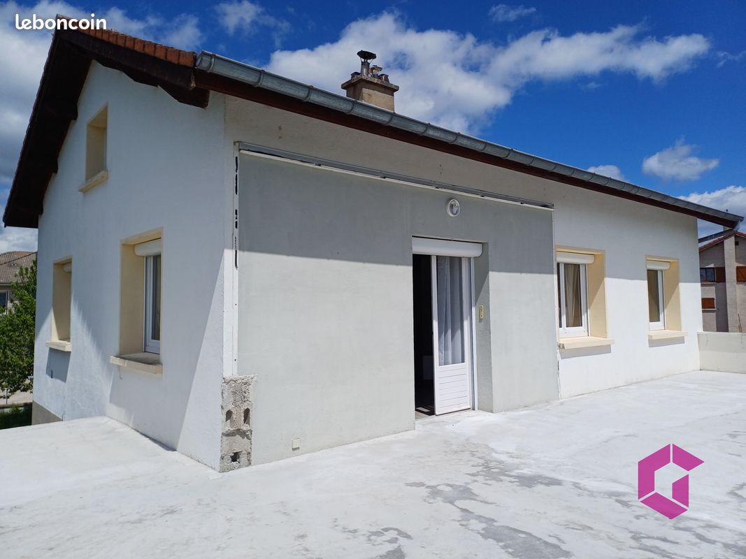 Maison 4 pièces 147 m² · à Montfaucon-en-Velay · 147 m² · 225 000 €