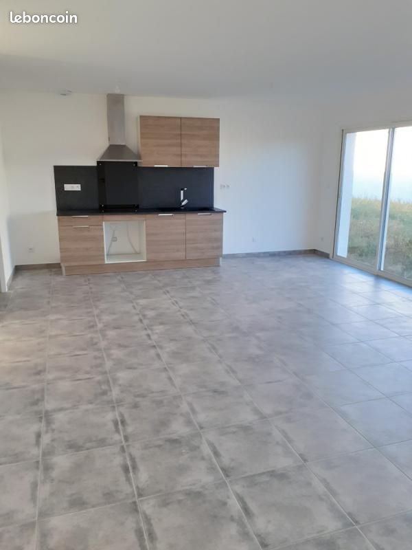 Maison 3 pièces 75 m² · à Gratentour · 75 m² · 953 €