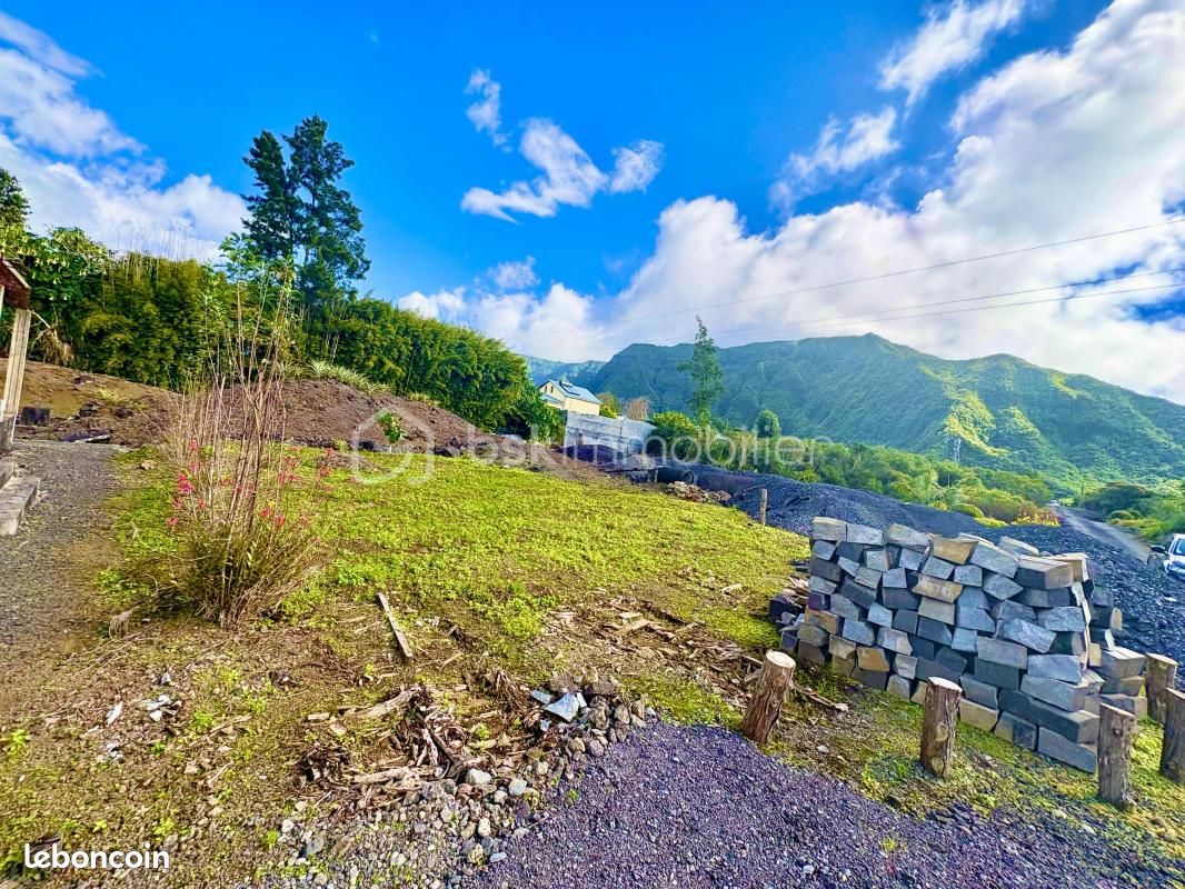 Terrain 10 000 m² La Plaine Des Palmistes · à La Plaine-des-Palmistes · 537 000 €