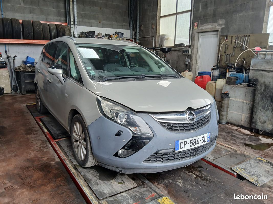 Pieces detachees opel zafira tourer iii 2.0cdti 113cv ph1 de 2012 (image 2)