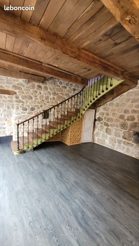 Maison 5 pièces 130 m² · à Montézic · 130 m² · 55 000 €