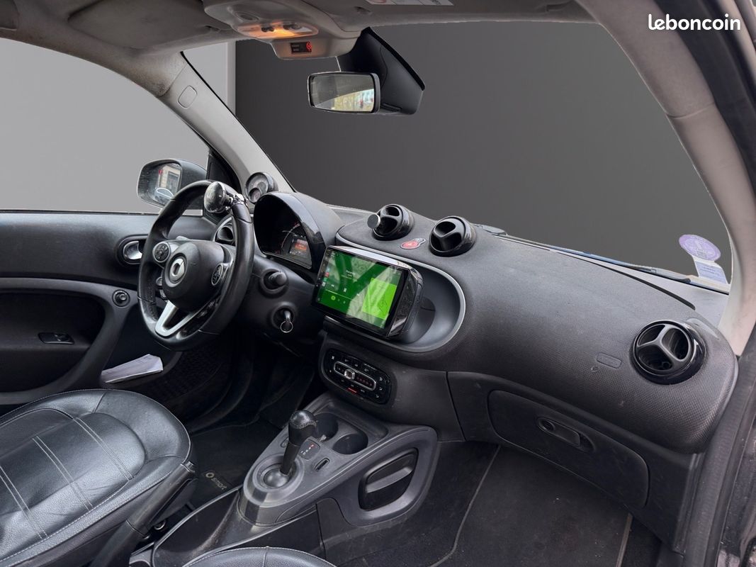SMART FORTWO COUPE 1.0 71 ch SS BA6 Prime caméra de recul toit panoramique sièges chauffant apple carplay (image 7)