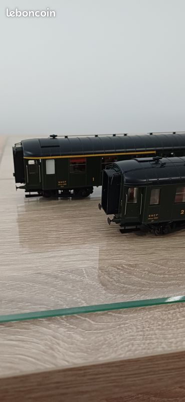 2 Voitures OCEM courtes REE mixtes 1/2e classe SNCF épq 3 (image 2)