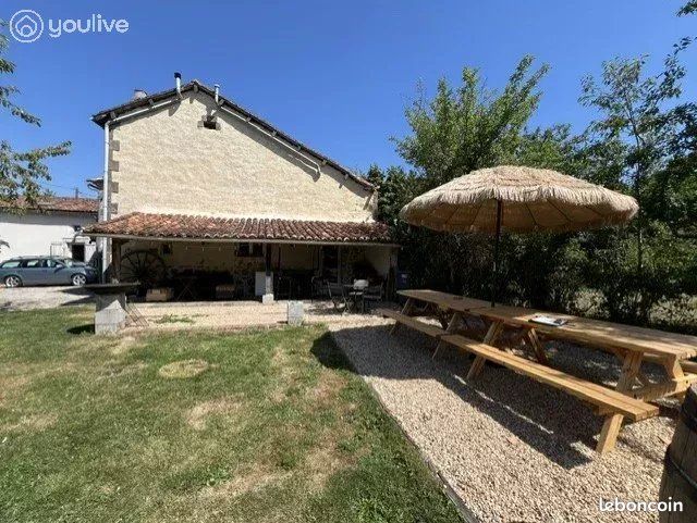 Maison 8 pièces 178 m² · à Saint-Estèphe · 178 m² · 295 000 €