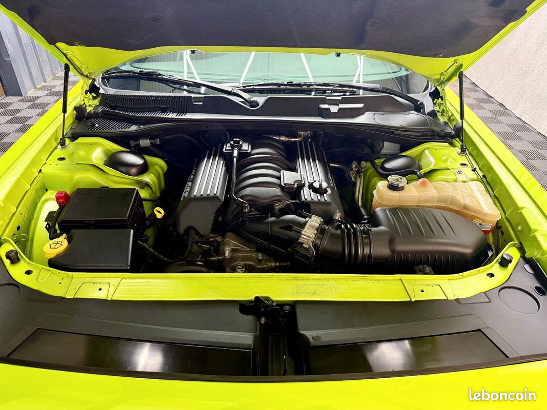 Dodge CHALLENGER R/T Scat Pack Widebody V8 6.4 492 ch – CarPlay – Caméra – Harman Kardon (image 10)