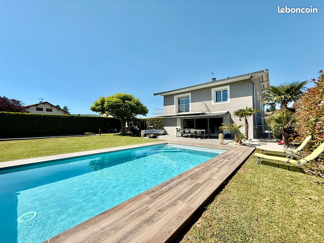 Maison 5 pièces 180 m² · à Rumilly · 180 m² · 639 900 €