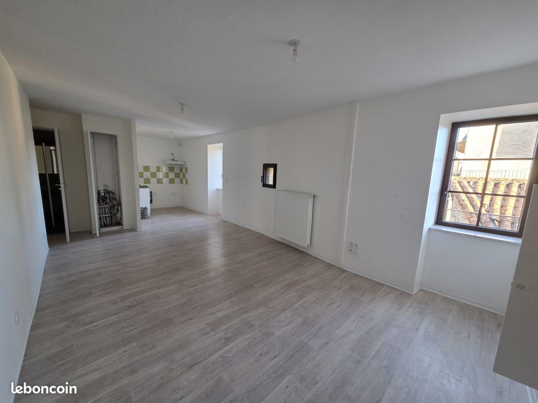 Appartement 2 pièces 48 m² · à Cornus · 48 m² · 415 €/mois