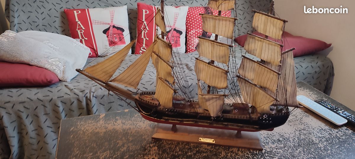 Maquette ancien bateaux fragata (image 1)