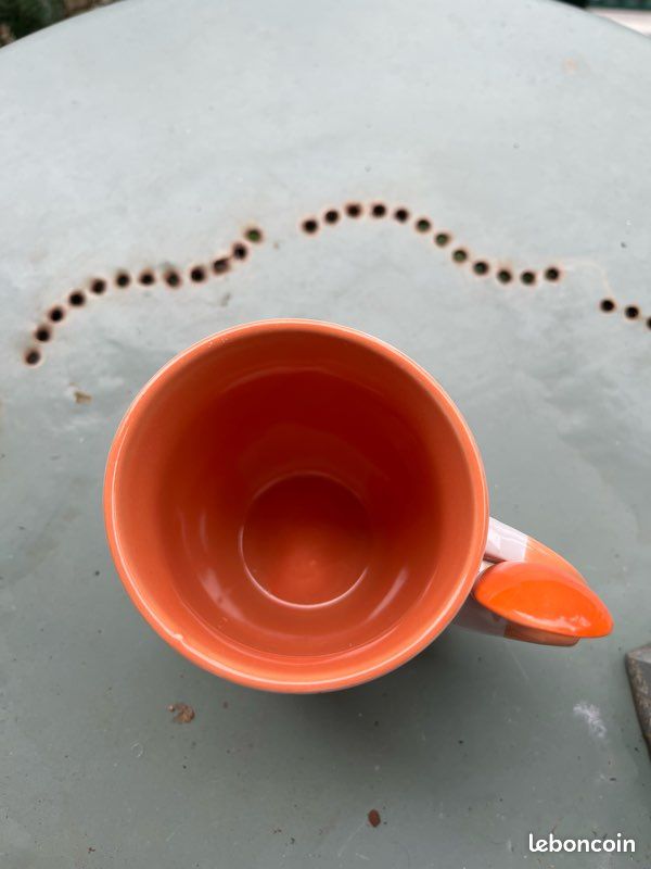 Mug (image 2)