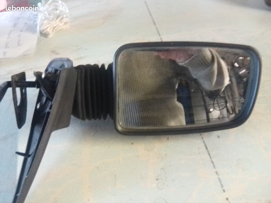 Piece auto retrovisseur (image 3)