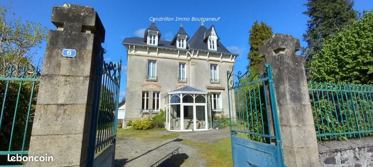 Maison 8 pièces 350 m²