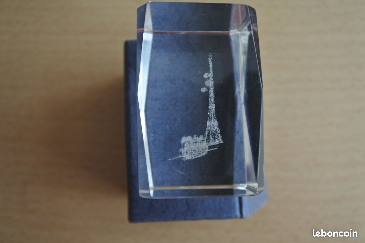Tour Eiffel en cristal (image 8)