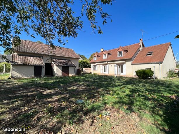 Longère 6 pièces 140 m²