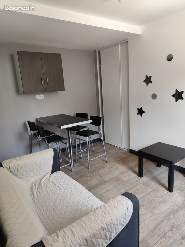 Appartement 2 pièces 25 m² · à Saint-Étienne · 25 m² · 390 €/mois