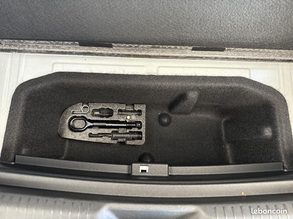 Volkswagen ID.5 299 ch GTX (image 16)