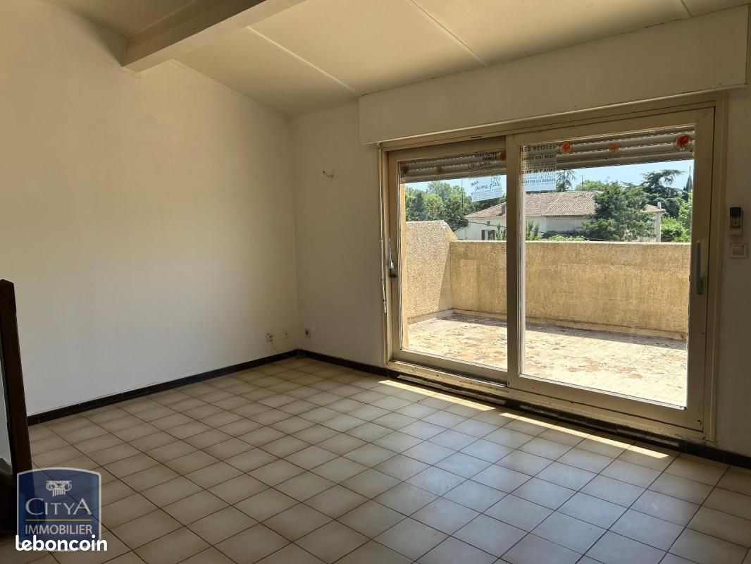 Appartement 2 pièces 61 m² · à Orange · 61 m² · 564 €/mois