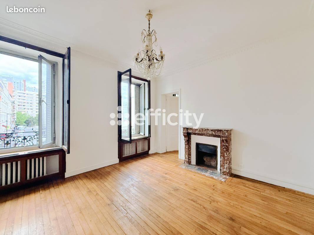 Appartement 5 pièces 85 m² · à Pantin · 85 m² · 315 000 €