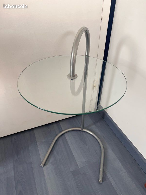 Table de chevet