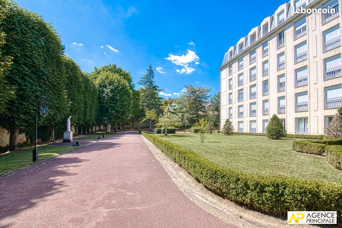 Appartement 2 pièces 38 m² · à Versailles · 38 m² · 325 000 €