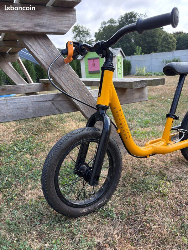 Draisienne enfant Btwin 12 pouces alu runride 900 jaune (image 2)