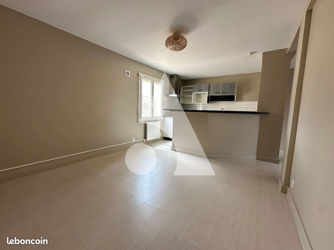 Appartement 2 pièces 55 m² · à Évreux · 55 m² · 590 €