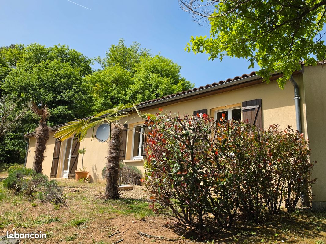 Maison 5 pièces 144 m² · à Sainte-Nathalène · 144 m² · 279 950 €